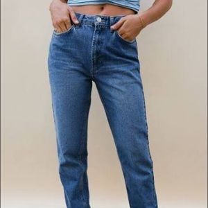 BDG Girlfriend Jeans - 25W 29L